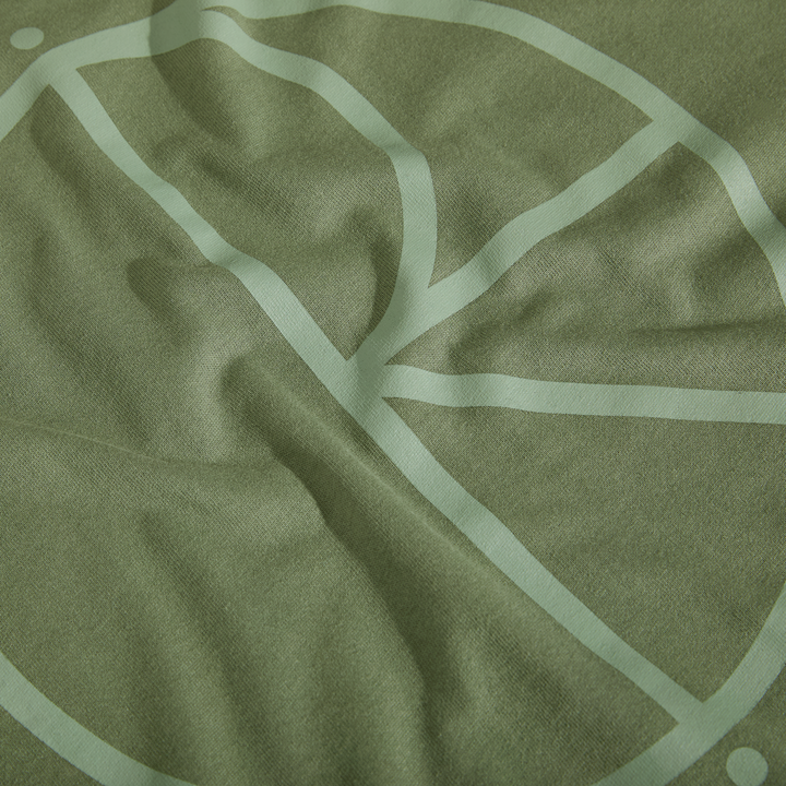 Contrast Tee | Stroke Logo - Moss Green